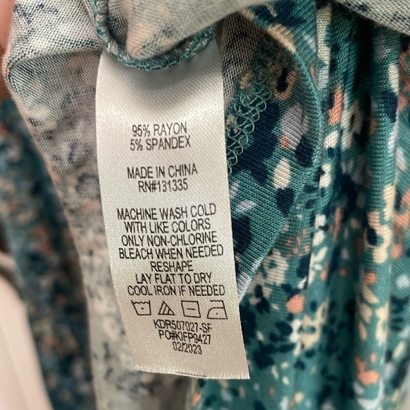 NINE BRITTON green floral maxi dress.  S - Picture 5 of 7